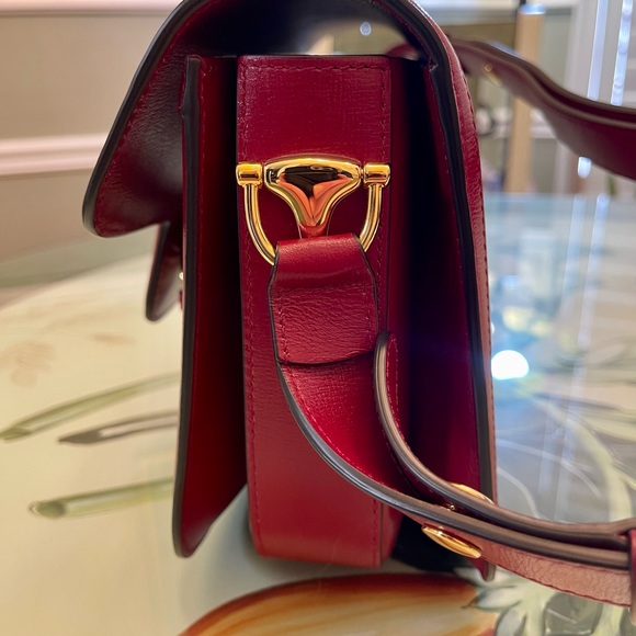 Gucci Authentic Purse - Picture 6 of 15